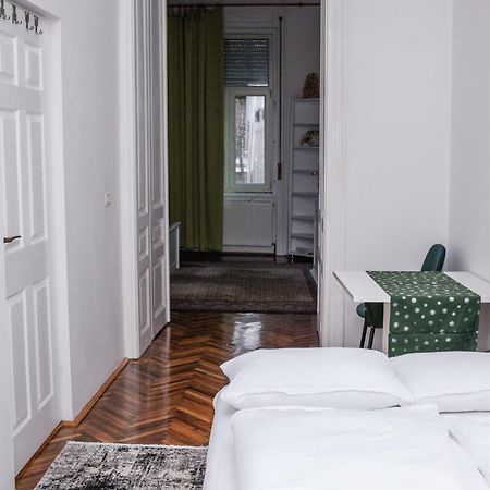 Diana'S Apartment Arad Zewnętrze zdjęcie
